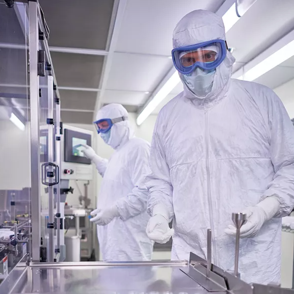 Disposable Cleanroom Suits